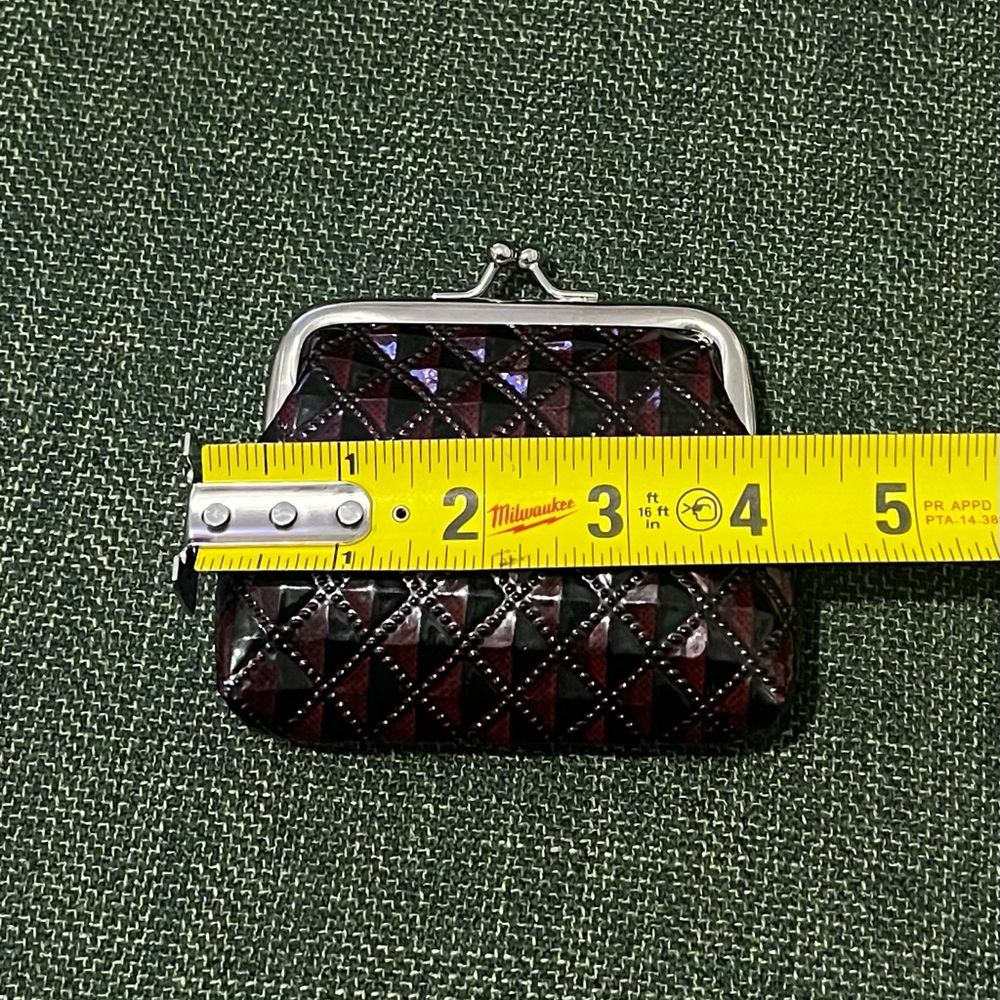 Lightweight coin purse/wallet